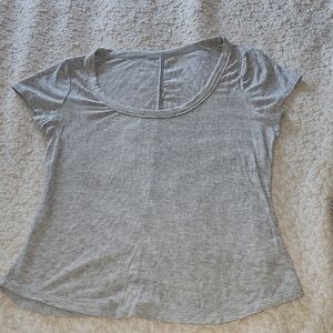 American Eagle Outfitters Light Gray Short Sleeve Tee
